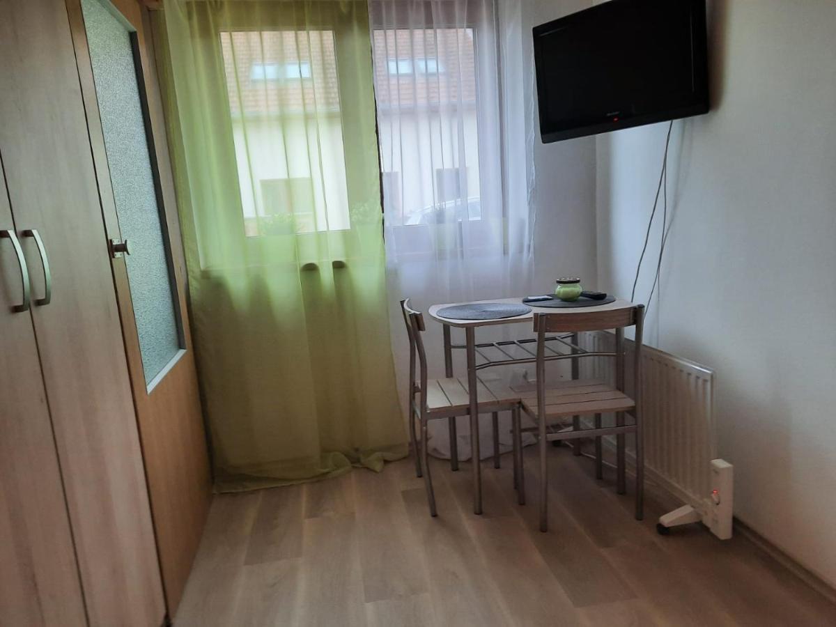Utulne Studio U Marianskeho Udoli V Brne - Lisni Brno Dış mekan fotoğraf